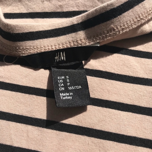 2/$20.00 H&M mini skirt - Picture 3 of 4